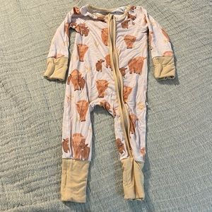 Caden Lane HAPPY HIGHLAND COWS CONVERTIBLE ZIP ROMPER